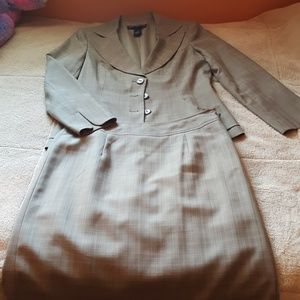 Classy Petite Sophisticate skirt suit